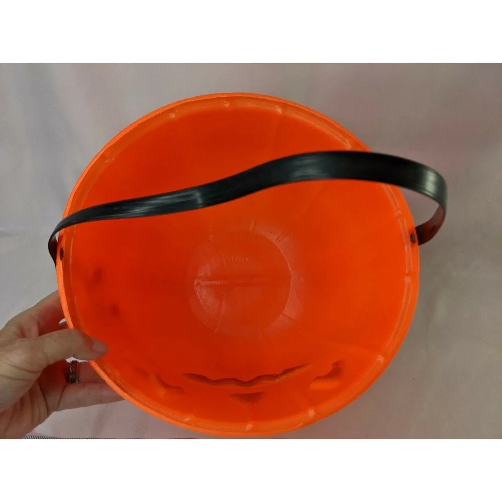 Large Pumpkin Jack o‎ Lantern Treat Bucket 10 Inch Diameter 8 Inch Tall